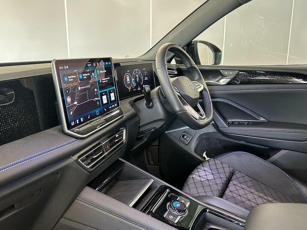 Volkswagen Tiguan 2.0 Tdi R-line Dsg Euro 6 Ss Black #2