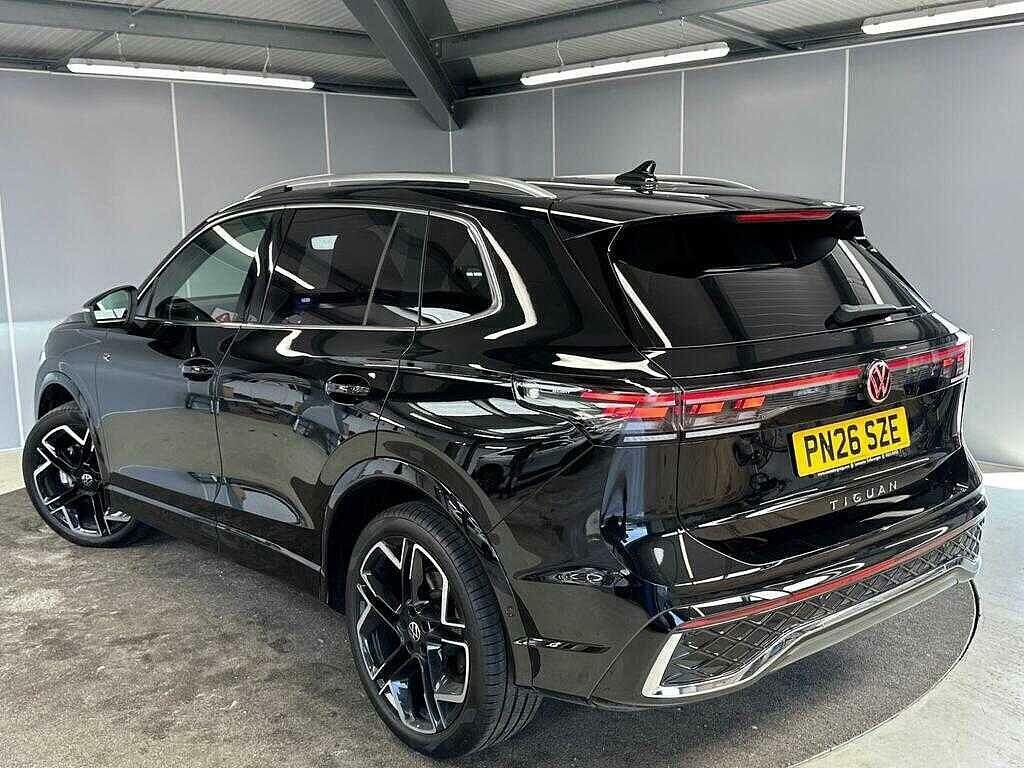 Volkswagen Tiguan 2.0 Tdi R-line Dsg Euro 6 Ss Black #3