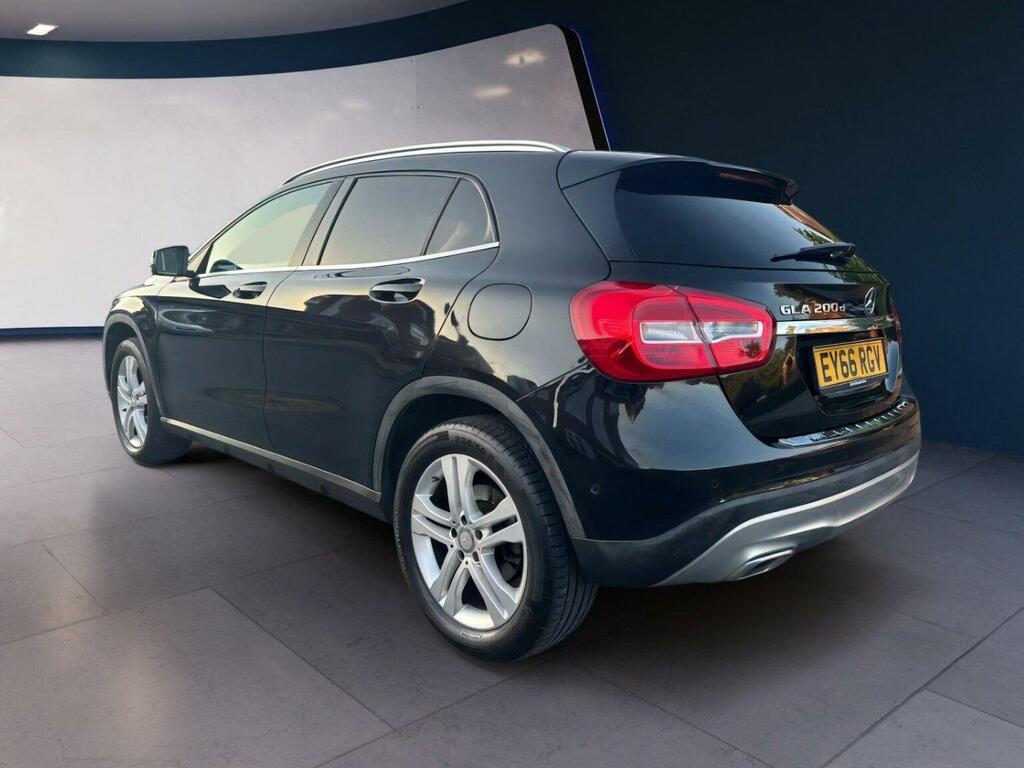 Mercedes-Benz GLA Class Suv 2.1 Gla200d Sport Executive 7G-dct Euro 6 S Black #3