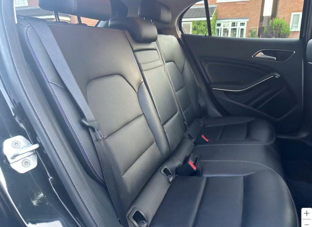 Mercedes-Benz GLA Class Suv 2.1 Gla200d Sport Executive 7G-dct Euro 6 S Black #6