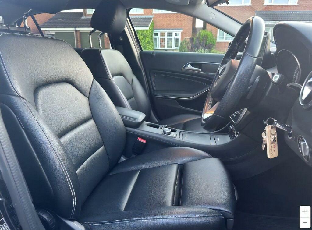 Mercedes-Benz GLA Class Suv 2.1 Gla200d Sport Executive 7G-dct Euro 6 S Black #5