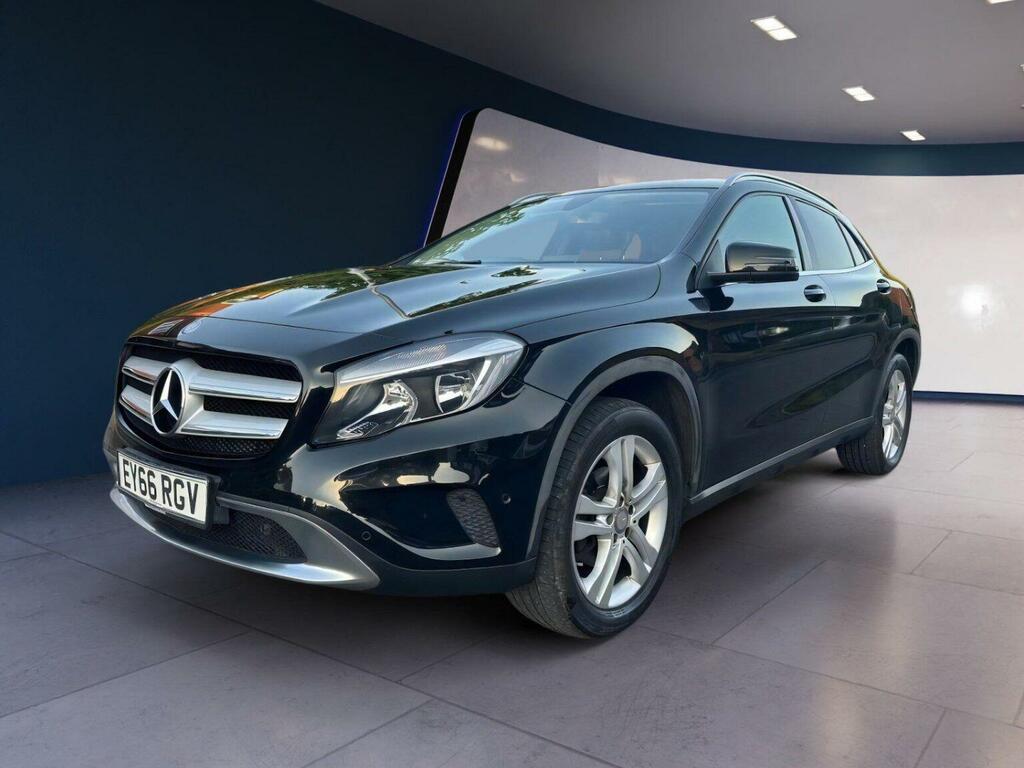 Mercedes-Benz GLA Class Suv 2.1 Gla200d Sport Executive 7G-dct Euro 6 S Black #2