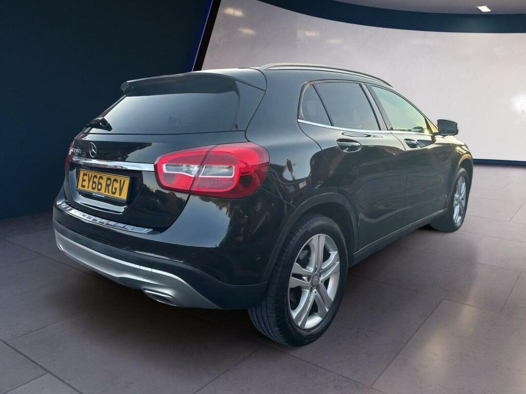 Mercedes-Benz GLA Class Suv 2.1 Gla200d Sport Executive 7G-dct Euro 6 S Black #4