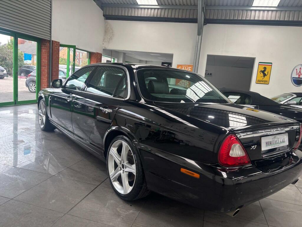 Jaguar XJ Jaguar Xj 2.7 Tdvi Sovereign Saloon Aut Silver #9