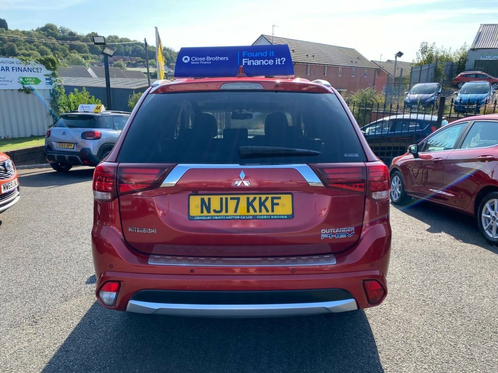 Mitsubishi Outlander 2L 4H Red #5