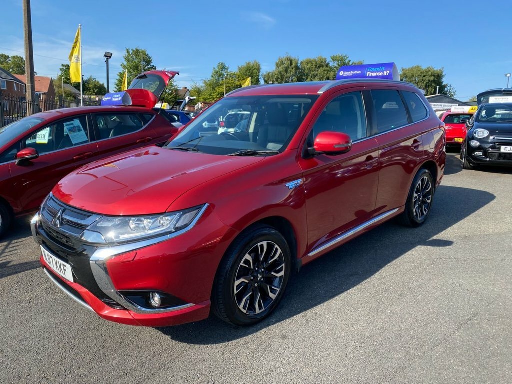 Mitsubishi Outlander 2L 4H Red #3