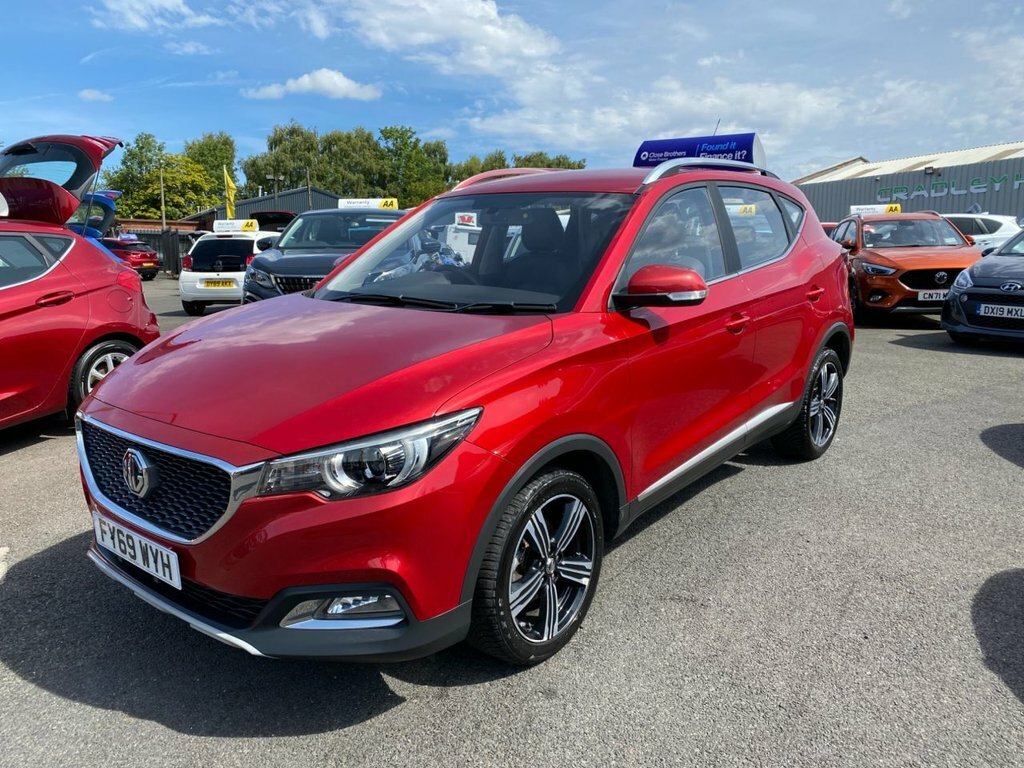 MG ZS 1.5L Exclusive Red #3