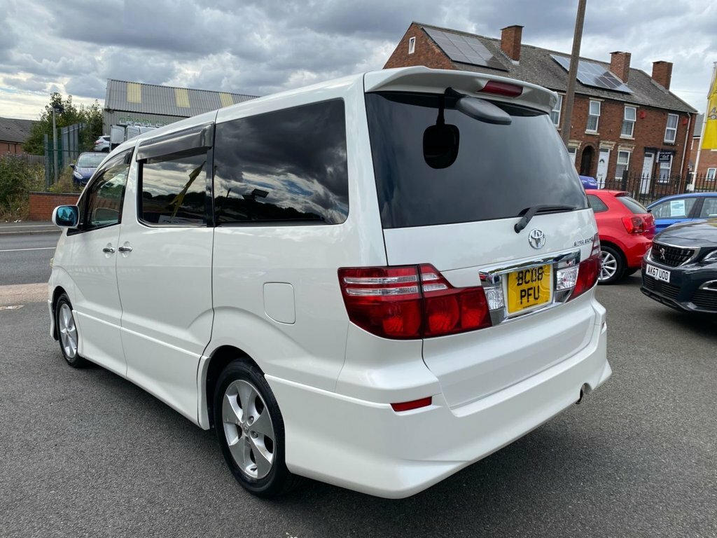 Toyota Alphard Mpv BC06PFU White #4