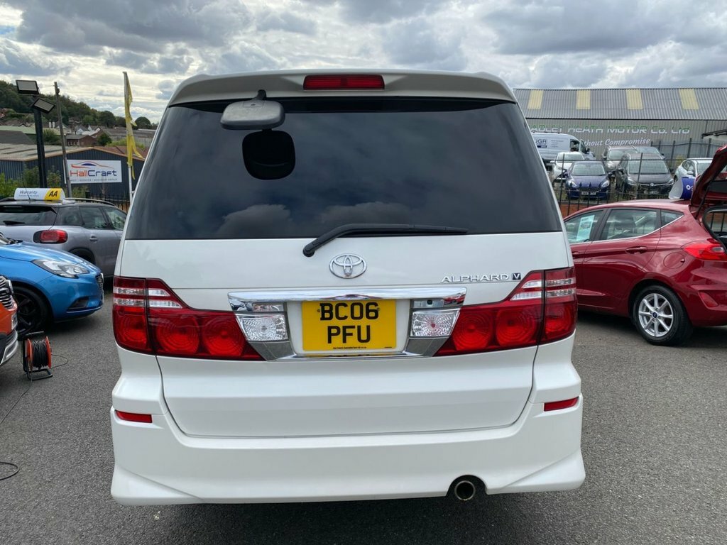 Toyota Alphard Mpv BC06PFU White #5