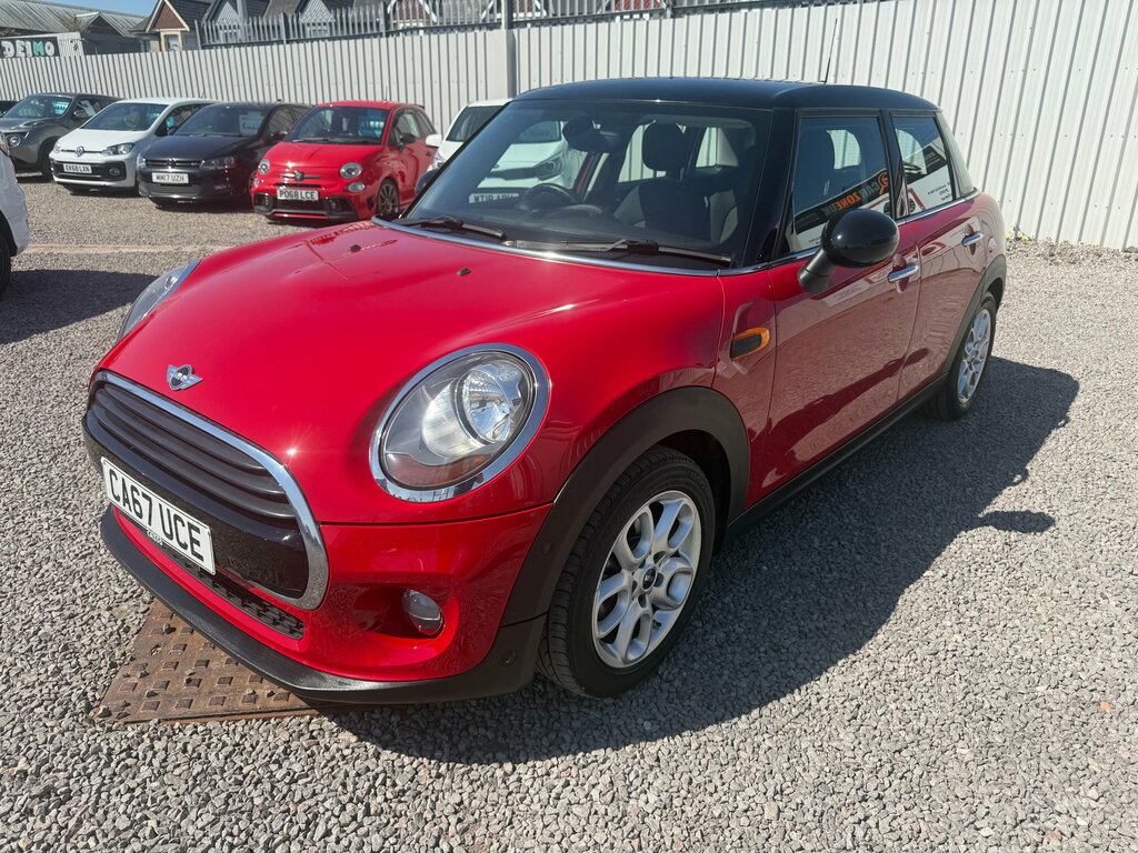 Mini Hatch 1.5 Cooper Hatchback Steptronic Euro 6 CA67UCE Red #4
