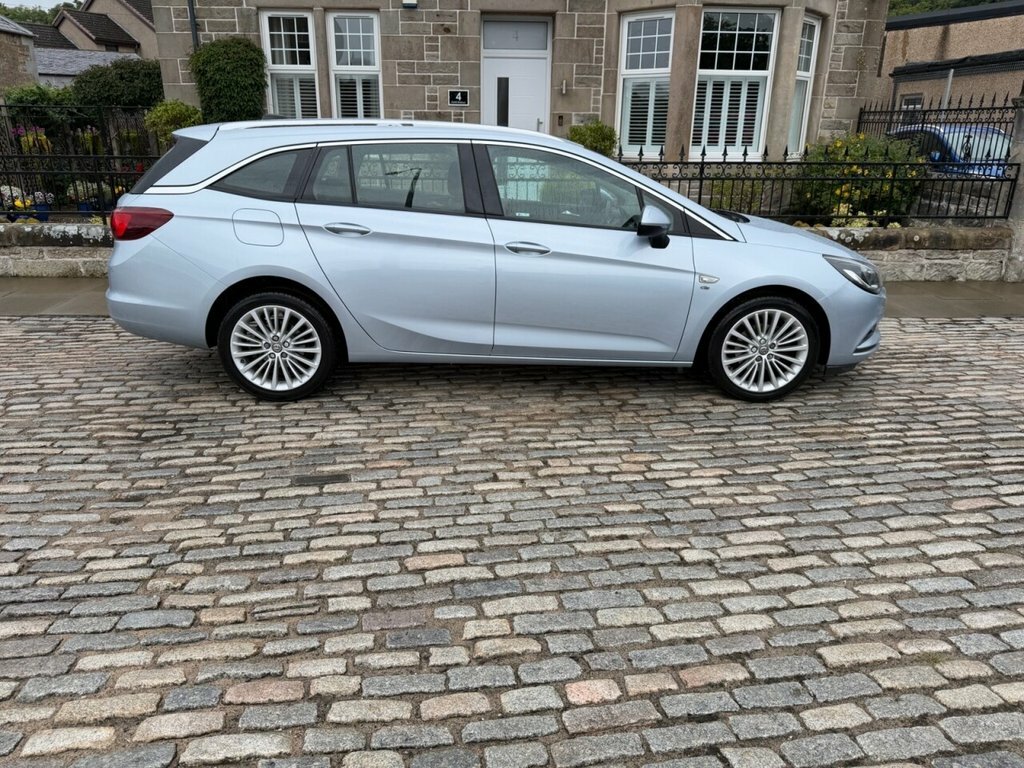 Vauxhall Astra Estate ASZ8205 Silver #4