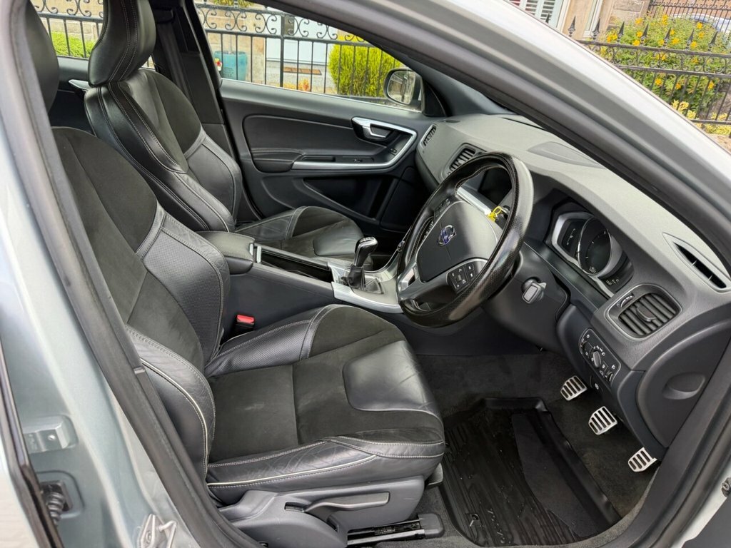 Volvo S60 S60 R-design Nav D4 Silver #2