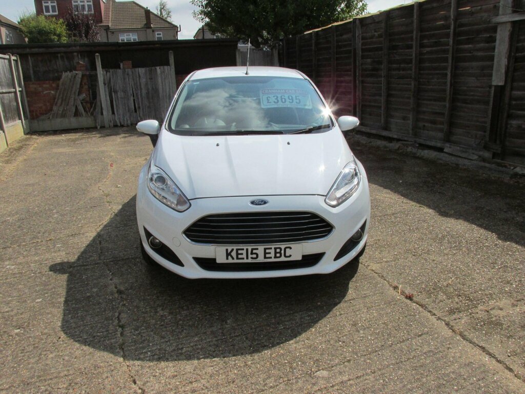 Ford Fiesta 1.0T Ecoboost Zetec Euro 6 Ss White