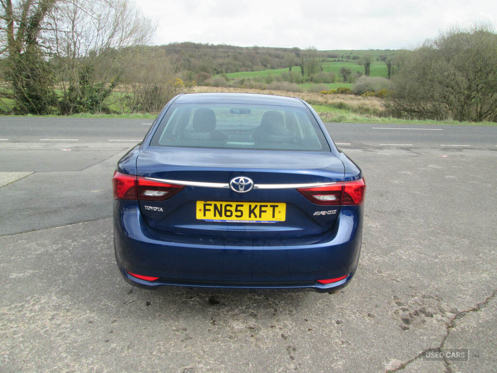 Toyota Avensis 1.6 D-4d Business Edition Tourer White #7
