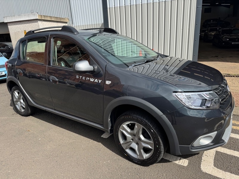 Dacia Sandero Stepway 0.9 Tce 12V 90Bhp Grey #6