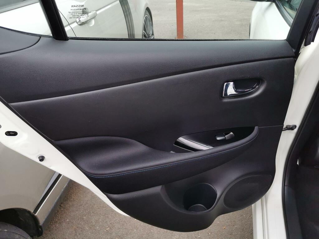 Nissan Leaf 40Kw Acenta With Sat Nav And Intelligent Cruise Co White #22