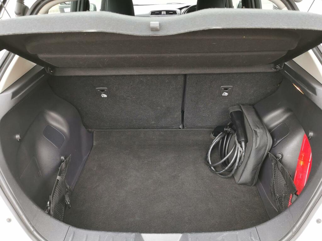 Nissan Leaf 40Kw Acenta With Sat Nav And Intelligent Cruise Co White #25