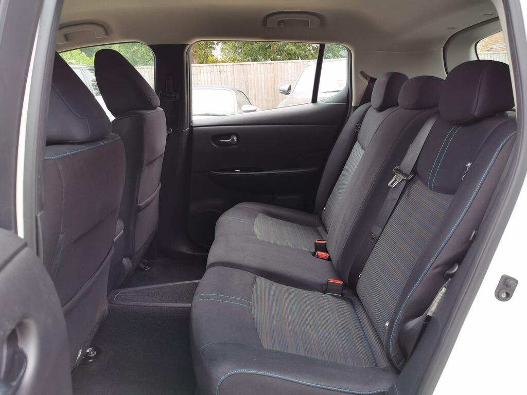 Nissan Leaf 40Kw Acenta With Sat Nav And Intelligent Cruise Co White #8