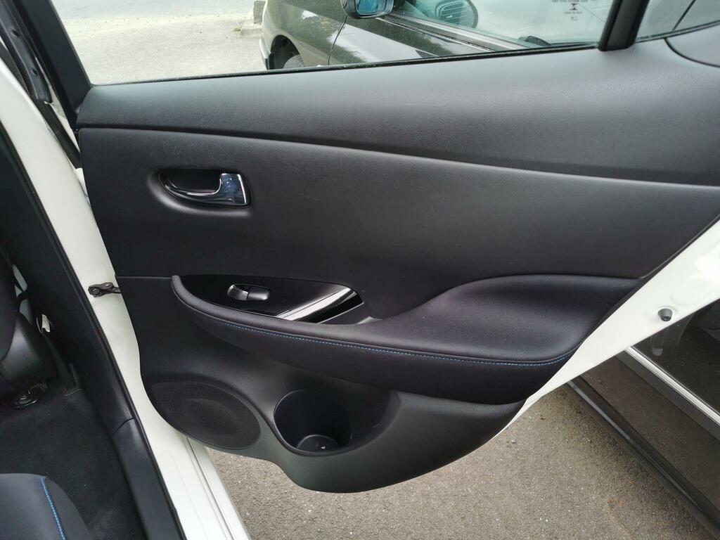 Nissan Leaf 40Kw Acenta With Sat Nav And Intelligent Cruise Co White #21