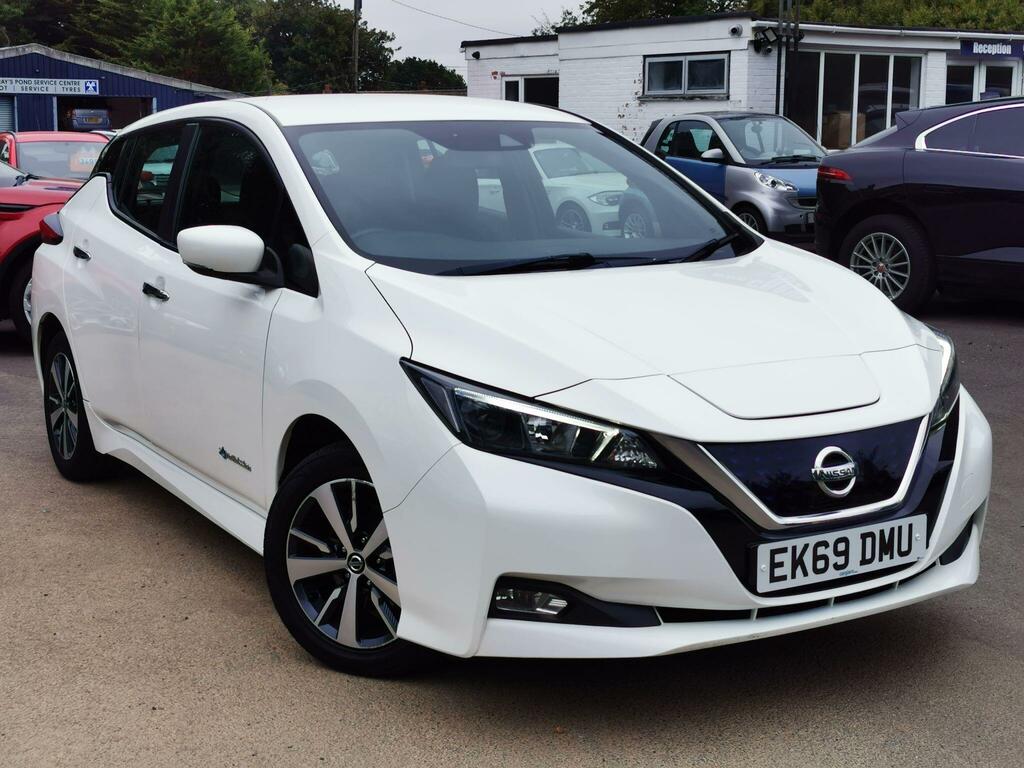 Nissan Leaf Acenta White