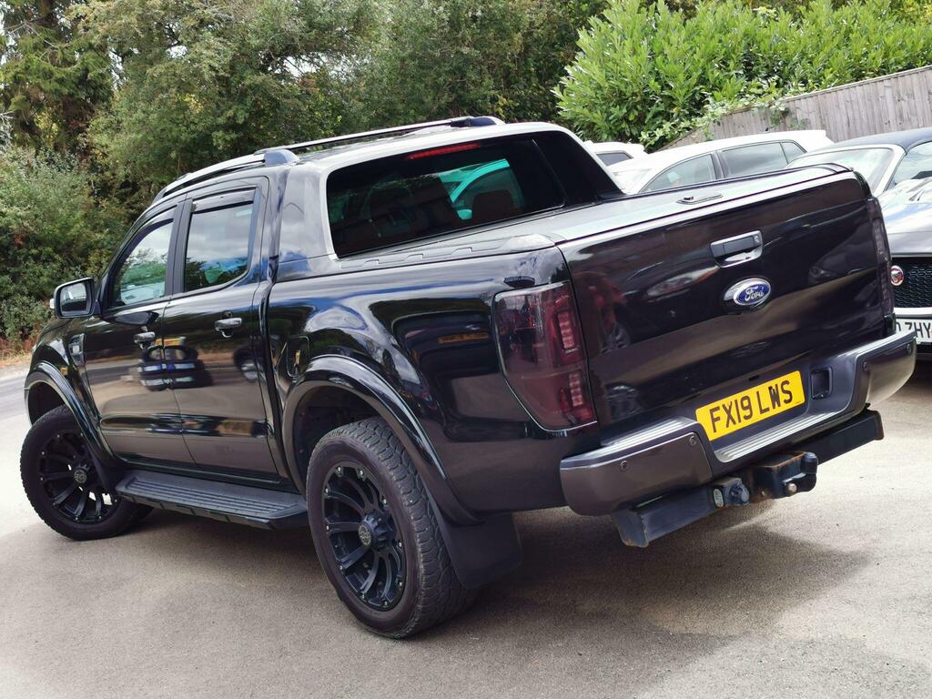 Ford Ranger Wildtrak Black #3