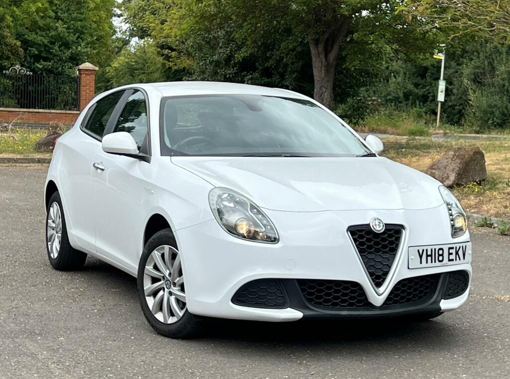 Alfa Romeo Giulietta Hatchback 1.4 Tb Giulietta Euro 6 Ss 2017 YH18EKV White