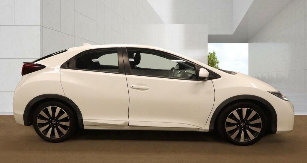 Honda Civic 1.8 I-vtec Se Plus Navi Euro 6 Ss White #6