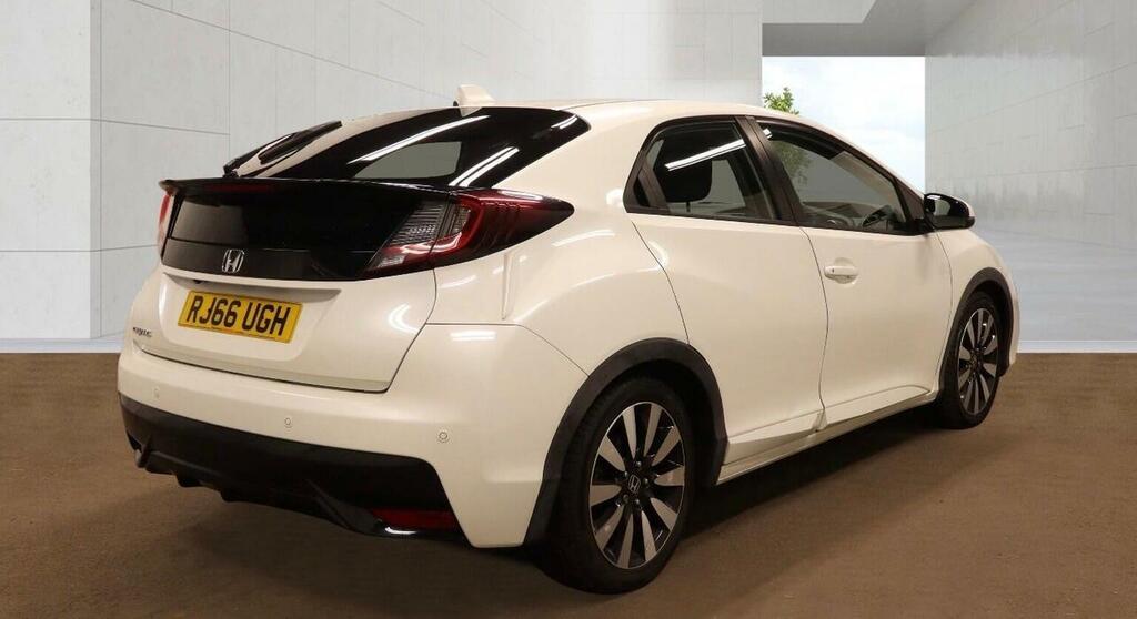 Honda Civic 1.8 I-vtec Se Plus Navi Euro 6 Ss White #5