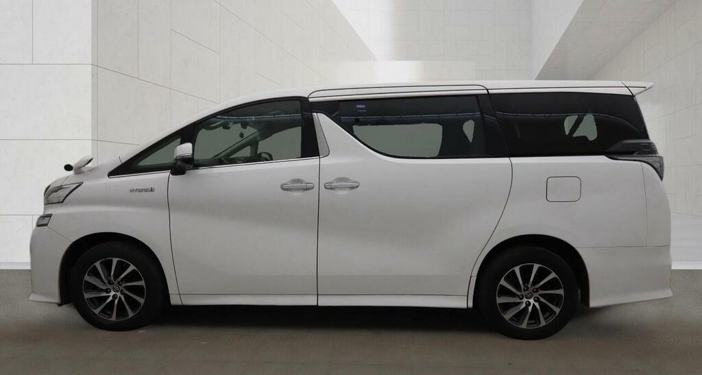 Toyota Vellfire 2.5 Hybrid Luxury Mpv E-cvt White #4