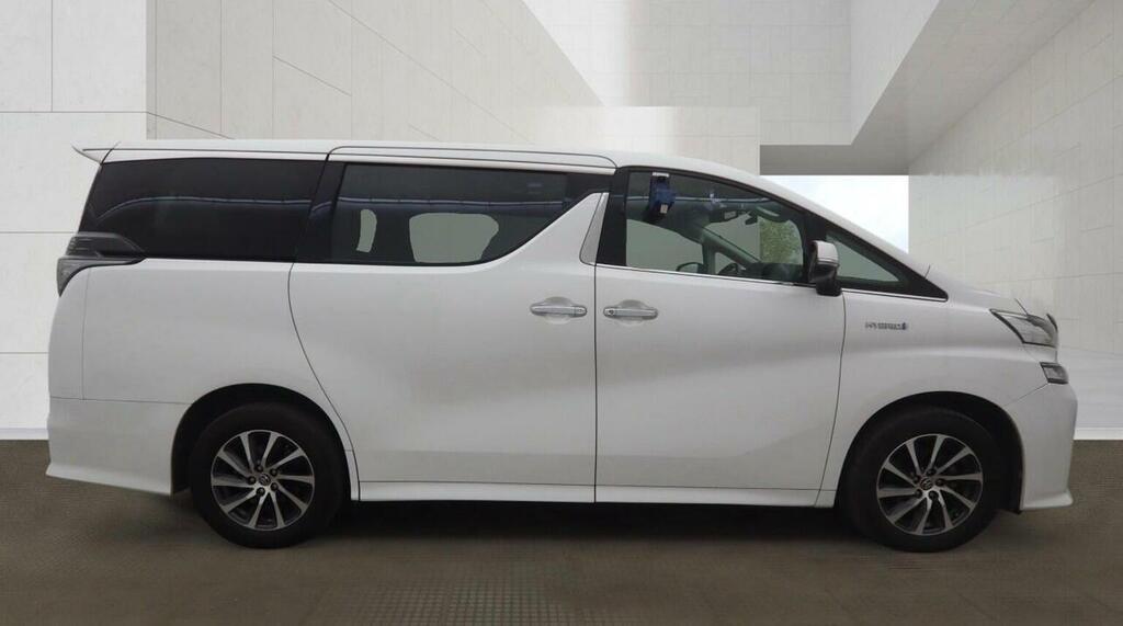 Toyota Vellfire 2.5 Hybrid Luxury Mpv E-cvt White #6