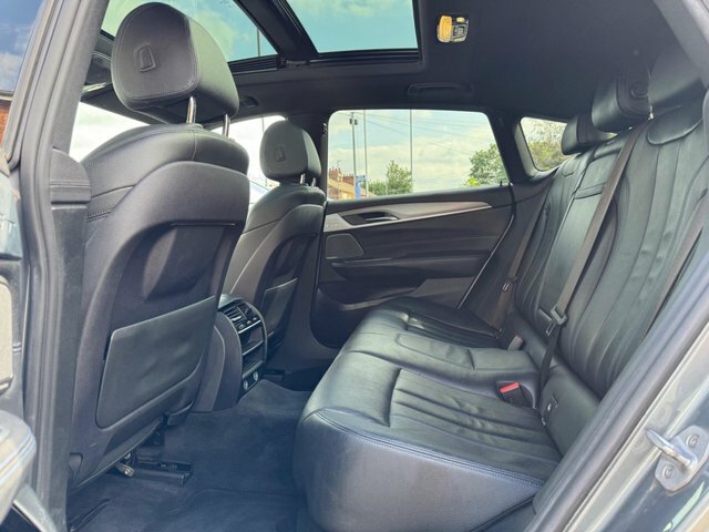 BMW 6 Series Gran Turismo 3L M Sport Black #32