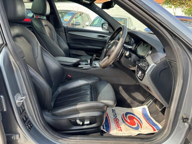 BMW 6 Series Gran Turismo 3L M Sport Black #45