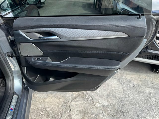 BMW 6 Series Gran Turismo 3L M Sport Black #40