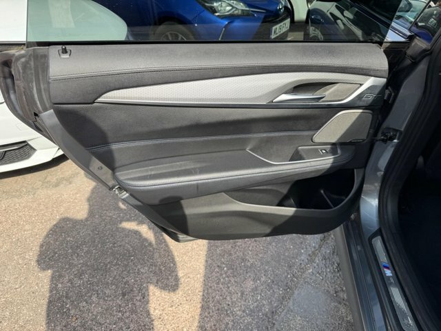 BMW 6 Series Gran Turismo 3L M Sport Black #29