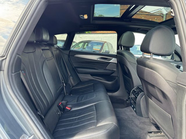 BMW 6 Series Gran Turismo 3L M Sport Black #43
