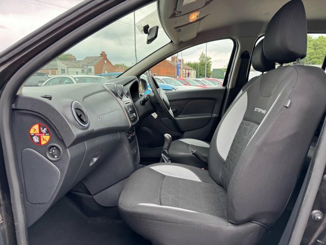 Dacia Sandero Stepway 2013 0.9 Tce Ambiance Euro 5 Black #2