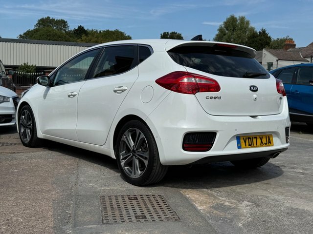 Kia Ceed 2017 1.6 Crdi 4 Euro 6 Ss YD17XJA White #5