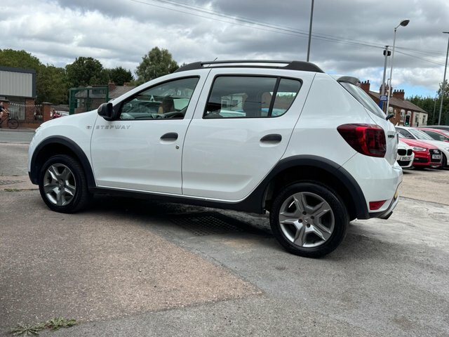 Dacia Sandero Stepway 0.9 Tce Laureate Hatchback Euro Grey #16