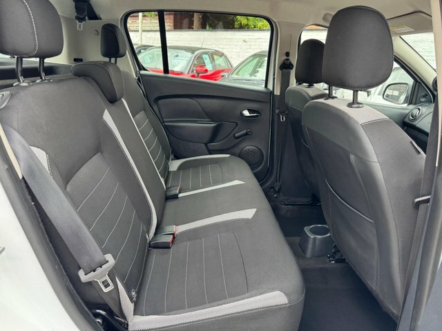 Dacia Sandero Stepway 0.9 Tce Laureate Hatchback Euro Grey #31