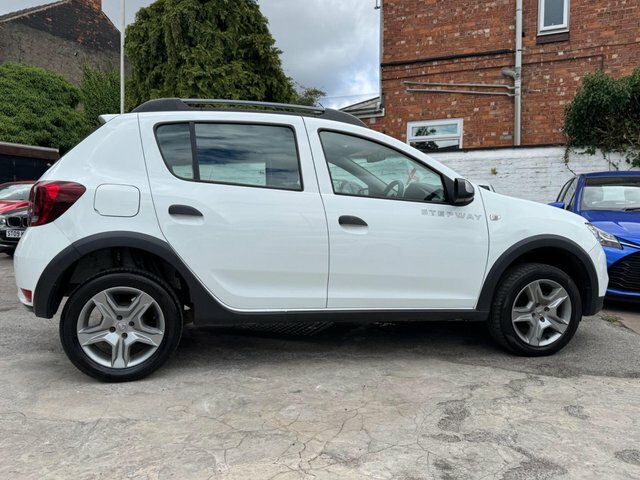 Dacia Sandero Stepway 2017 0.9 Tce Ambiance Euro 6 Ss White #6
