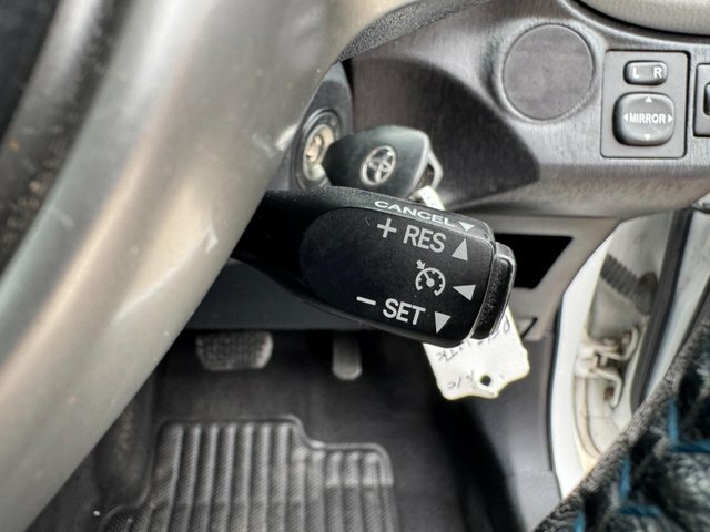 Toyota Yaris 1.33 Dual Vvt-i Icon Plus Euro 5 Red #51