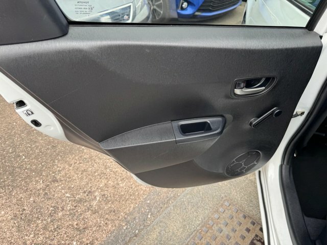 Toyota Yaris 1.33 Dual Vvt-i Icon Plus Euro 5 Red #29