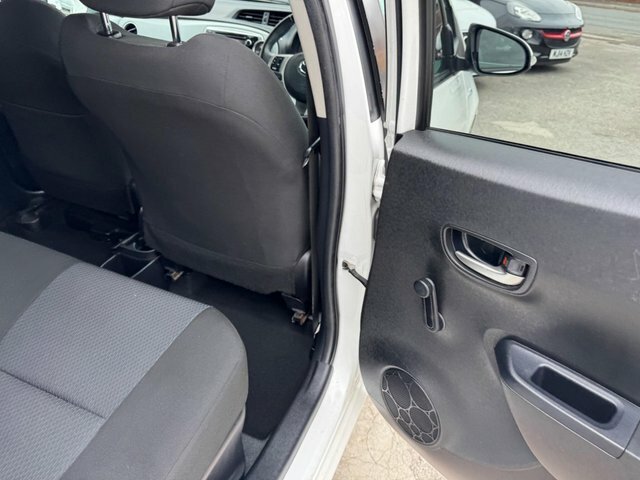 Toyota Yaris 1.33 Dual Vvt-i Icon Plus Euro 5 Red #36