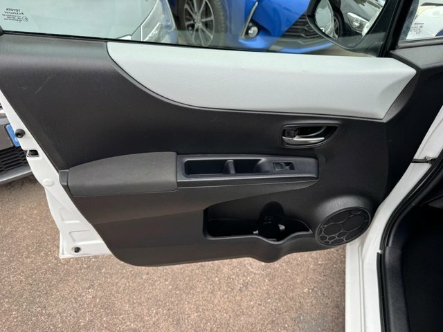 Toyota Yaris 1.33 Dual Vvt-i Icon Plus Euro 5 Red #26