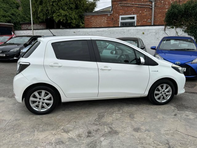 Toyota Yaris 1.33 Dual Vvt-i Icon Plus Euro 5 Red #12