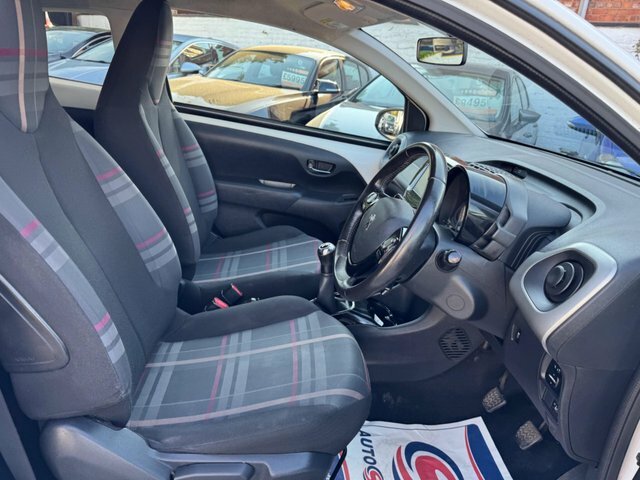 Peugeot 108 2015 1.2 Puretech Allure Euro 6 White #3