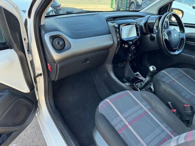 Peugeot 108 1.2 Puretech Allure Top Euro 6 82 Ps  #24