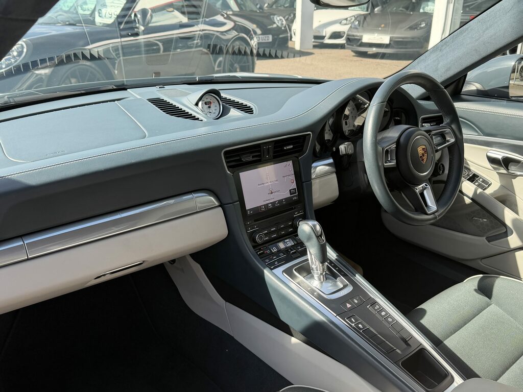 Porsche 911 Carrera Blue