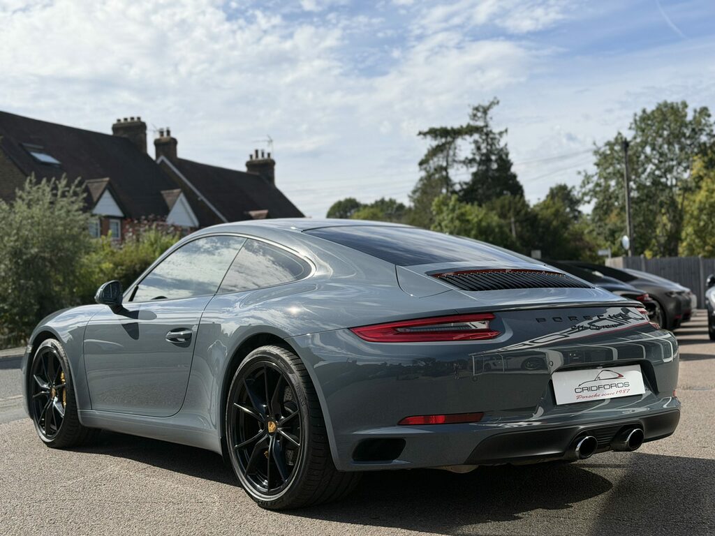 Porsche 911 991 Carrera 4 Gts Pdk Euro 6 Black #21