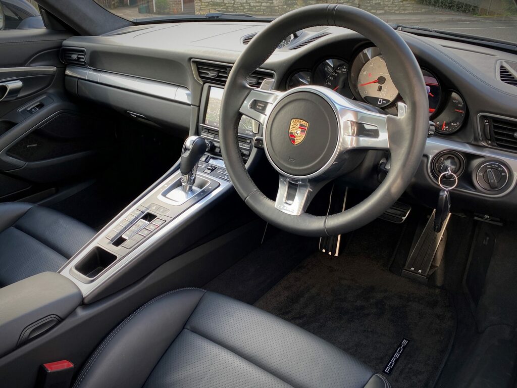 Porsche 911 Carrera S Black #4